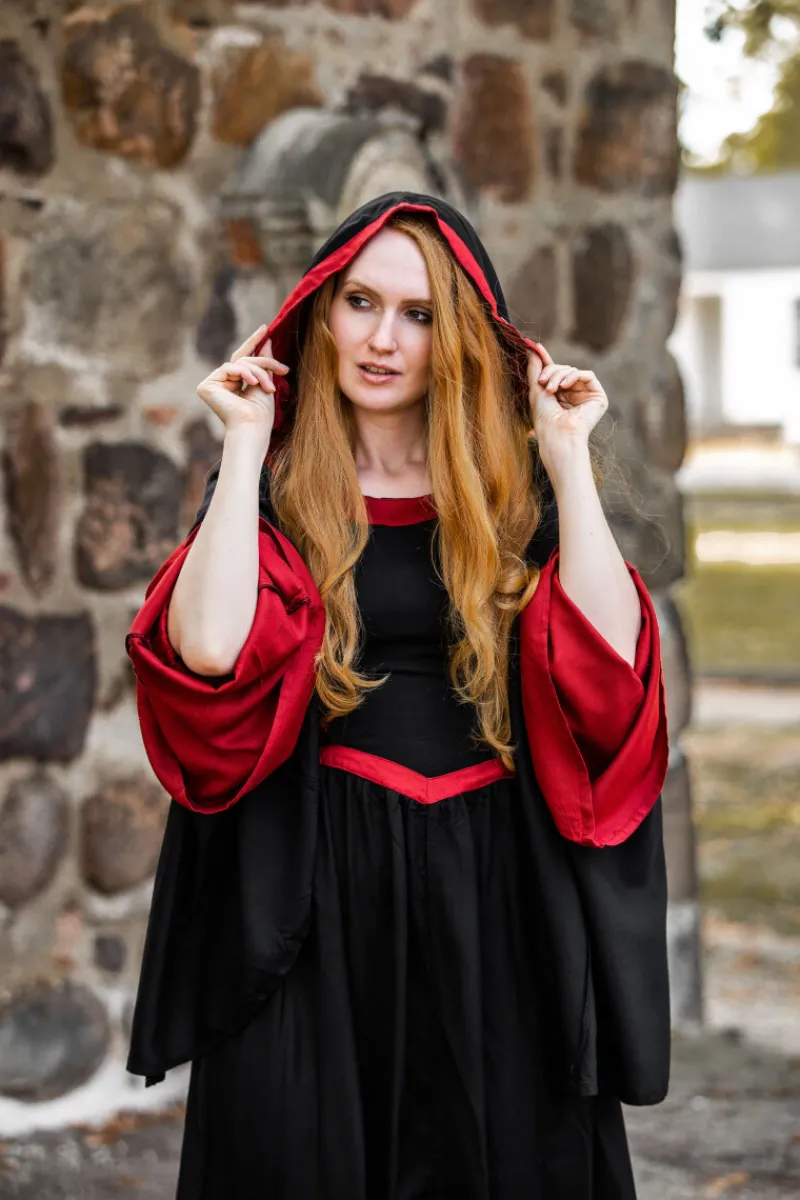 Best Sale Leonardo Carbone 4905 Kapuzenkleid aus Viskose "Isolde"