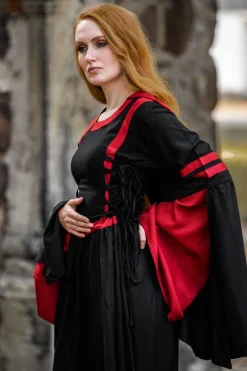 Best Sale Leonardo Carbone 4905 Kapuzenkleid aus Viskose