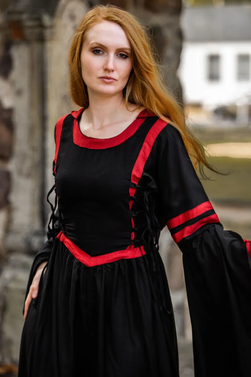 Best Sale Leonardo Carbone 4905 Kapuzenkleid aus Viskose "Isolde"