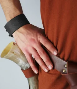 Store Leonardo Carbone 1241 Lederarmband mit keltischer Prägung