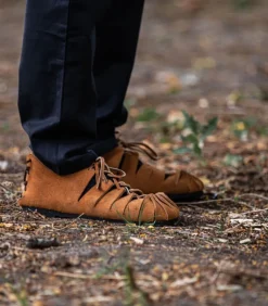 Store Leonardo Carbone Bundschuhe aus Veloursleder Braun