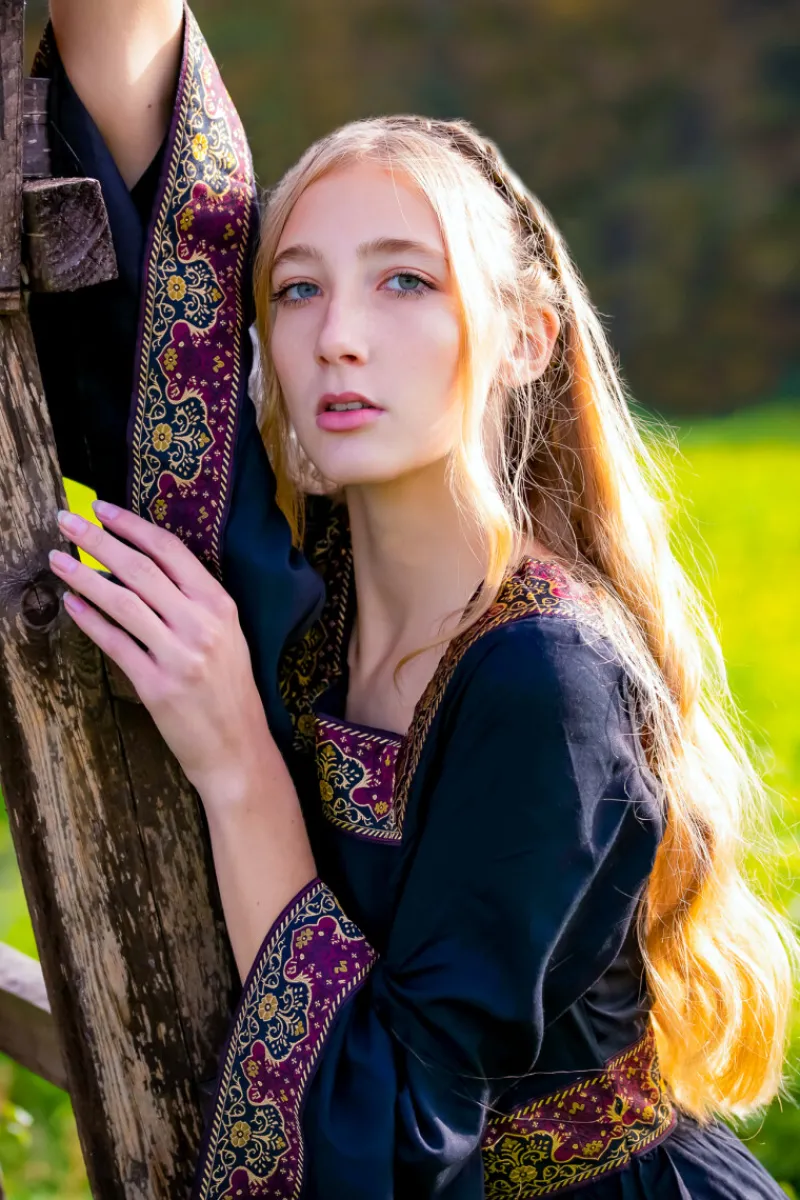 Outlet Leonardo Carbone Edles Viskose Kleid Schwarz