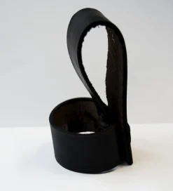 Shop Leonardo Carbone HH Hornhalter aus Leder