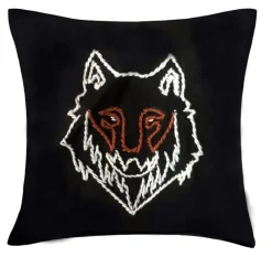 Hot Leonardo Carbone Kissenbezug "Geri" mit handgesticktem Wolf
