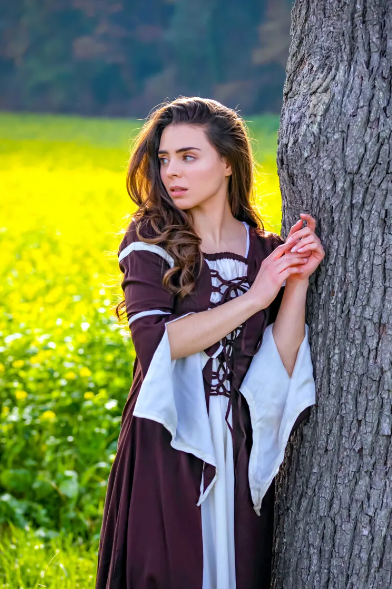 Sale Leonardo Carbone Kleid mit Trompetenärmeln "Larissa" Braun/Natur