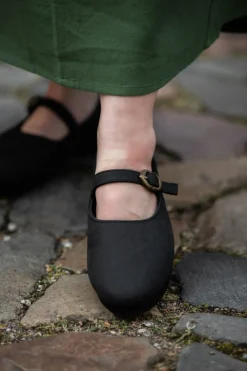 Sale Leonardo Carbone Mittelalter-Damenschuhe "Rieke" Schwarz
