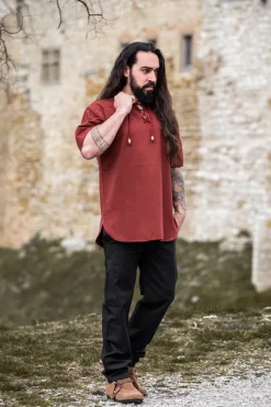 Shop Leonardo Carbone Mittelalter-Kurzarmhemd "Eric" Rot