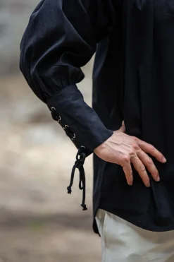 Hot Leonardo Carbone Piratenhemd