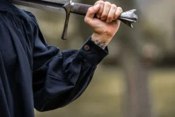 Store Leonardo Carbone Piratenhemd mit Kragen 