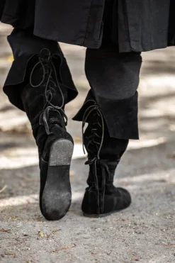 Cheap Leonardo Carbone Piratenstiefel aus Wildleder 