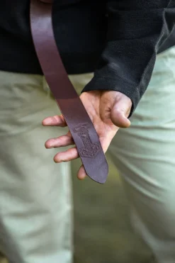 Sale Leonardo Carbone Ringgürtel mit Thorshammer-Prägung "Vali" Braun