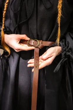 Shop Leonardo Carbone Schmaler Ledergürtel aus robustem Leder 