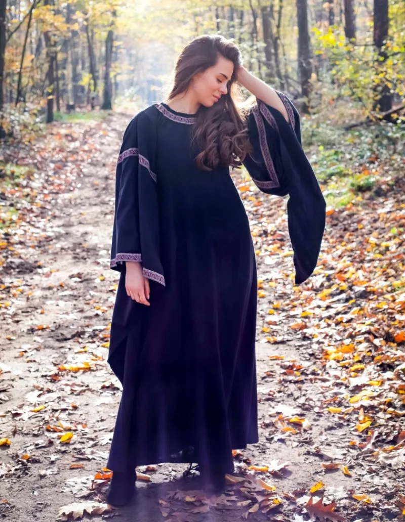 New Leonardo Carbone Trompetenärmelkleid "Ida"
