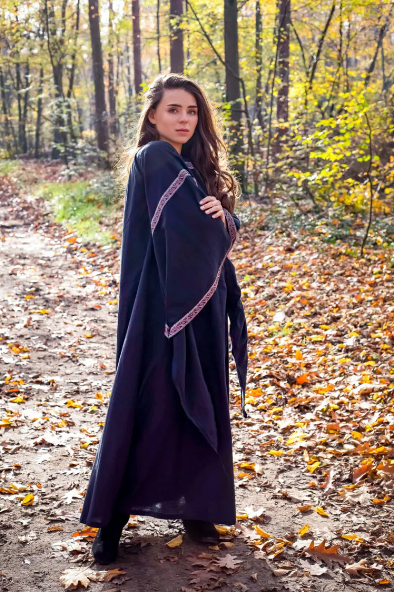 New Leonardo Carbone Trompetenärmelkleid "Ida"