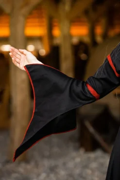 New Leonardo Carbone Viskosekleid mit Trompetenärmeln 
