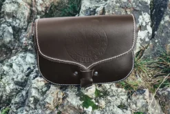 Shop Leonardo Carbone Wikinger Leder Gürteltasche "Folkvar" mit Vegvisir Braun