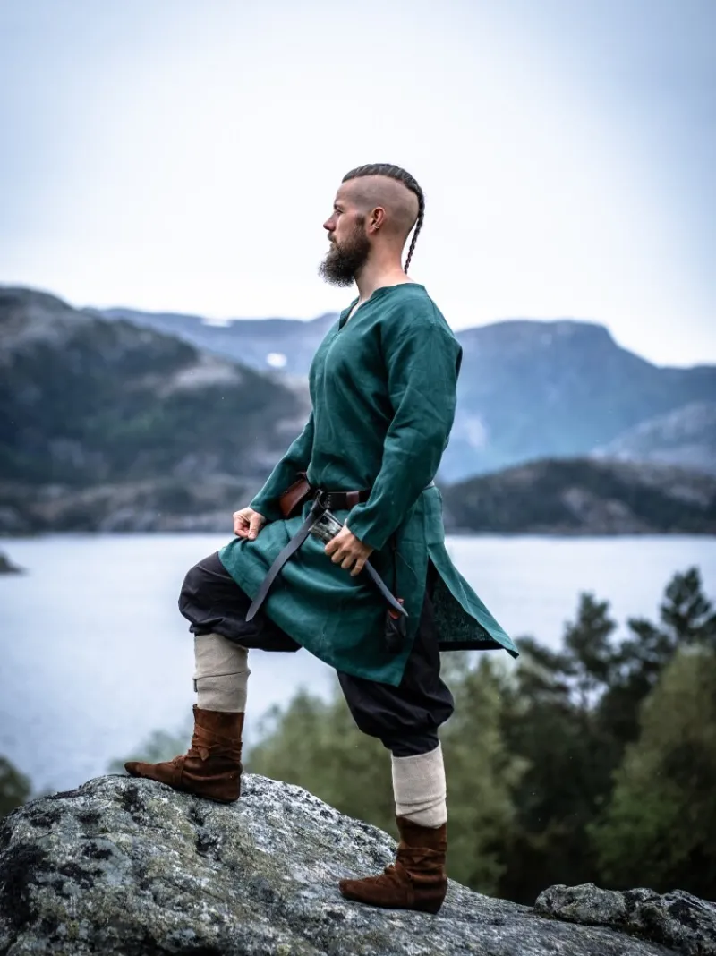 Fashion Leonardo Carbone Wikinger Leinentunika "Halvar" Grün