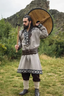 Online Leonardo Carbone Wikinger Tunika "Erik" Sand