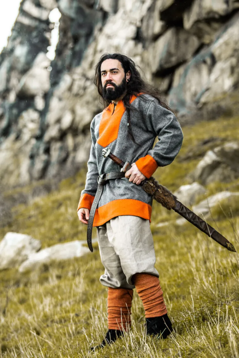 New Leonardo Carbone Wikinger Tunika Wolle "Roland" Grau