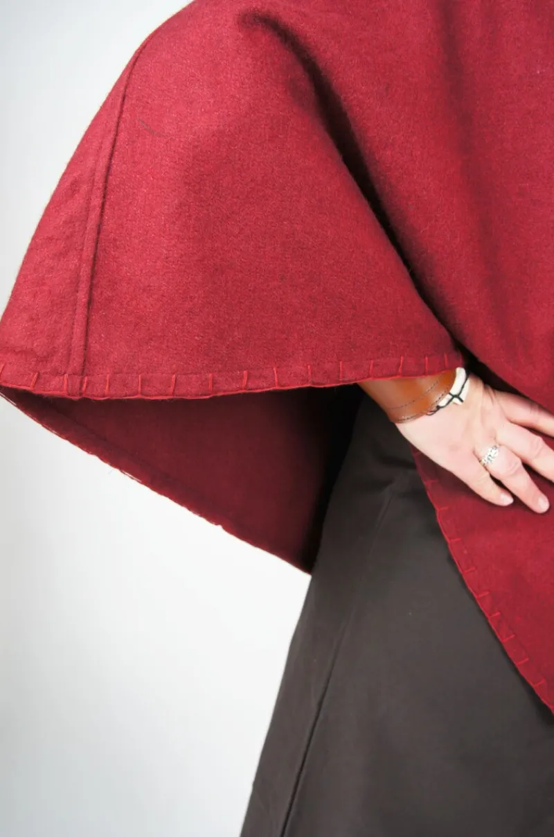 Sale Leonardo Carbone Wikinger-Gugel "Egill" mit Stickerei Rot